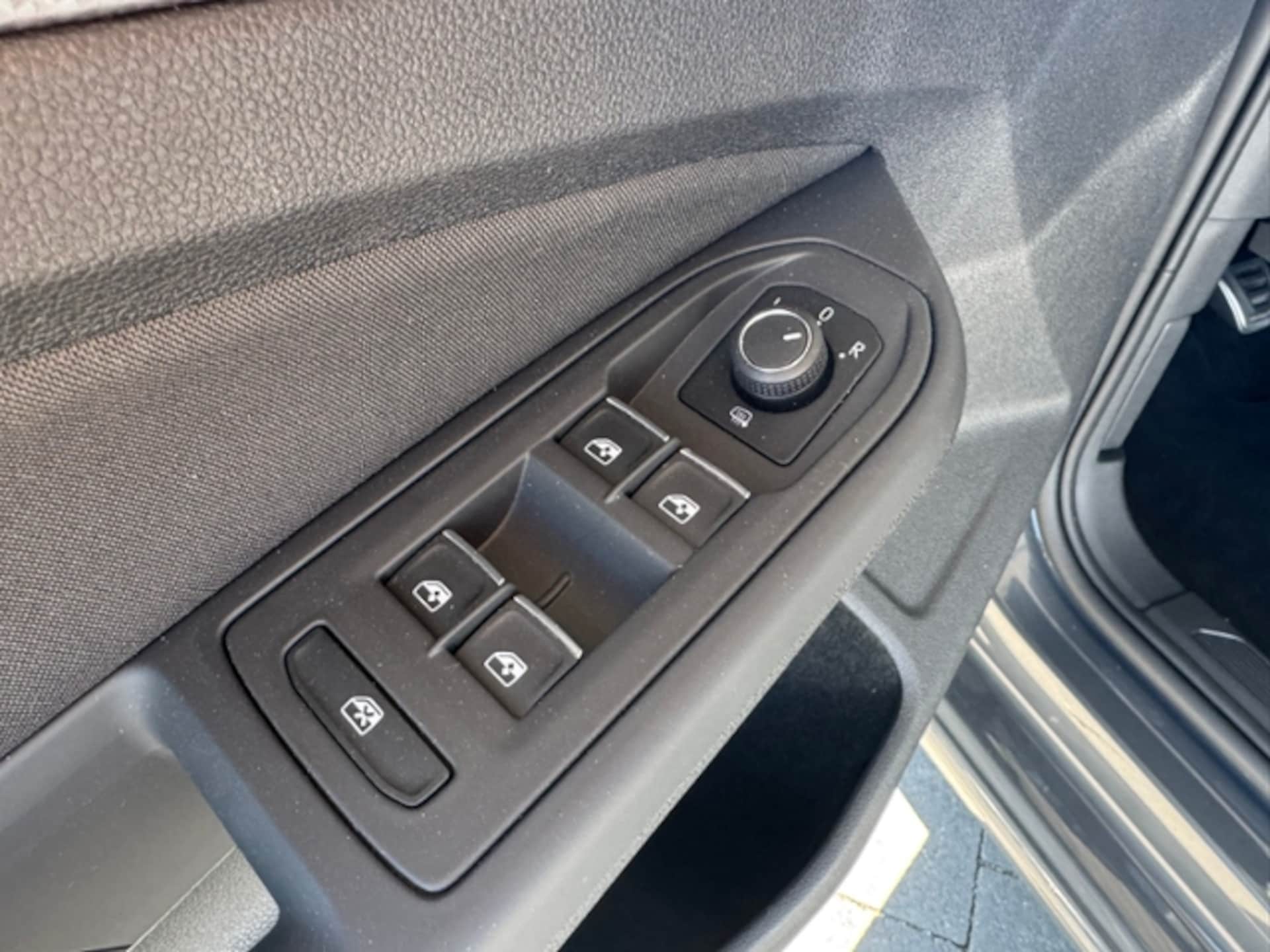 Volkswagen Golf Active