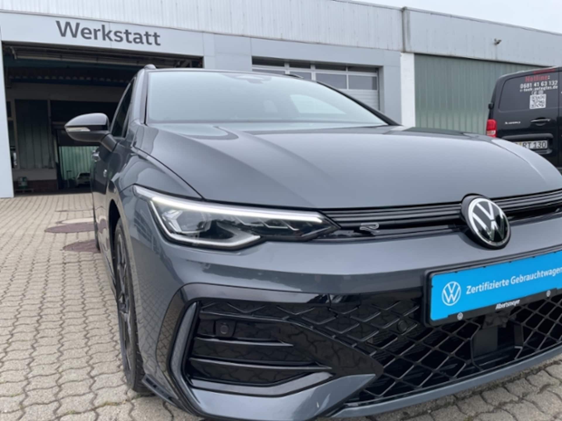 Volkswagen Golf Variant R-Line