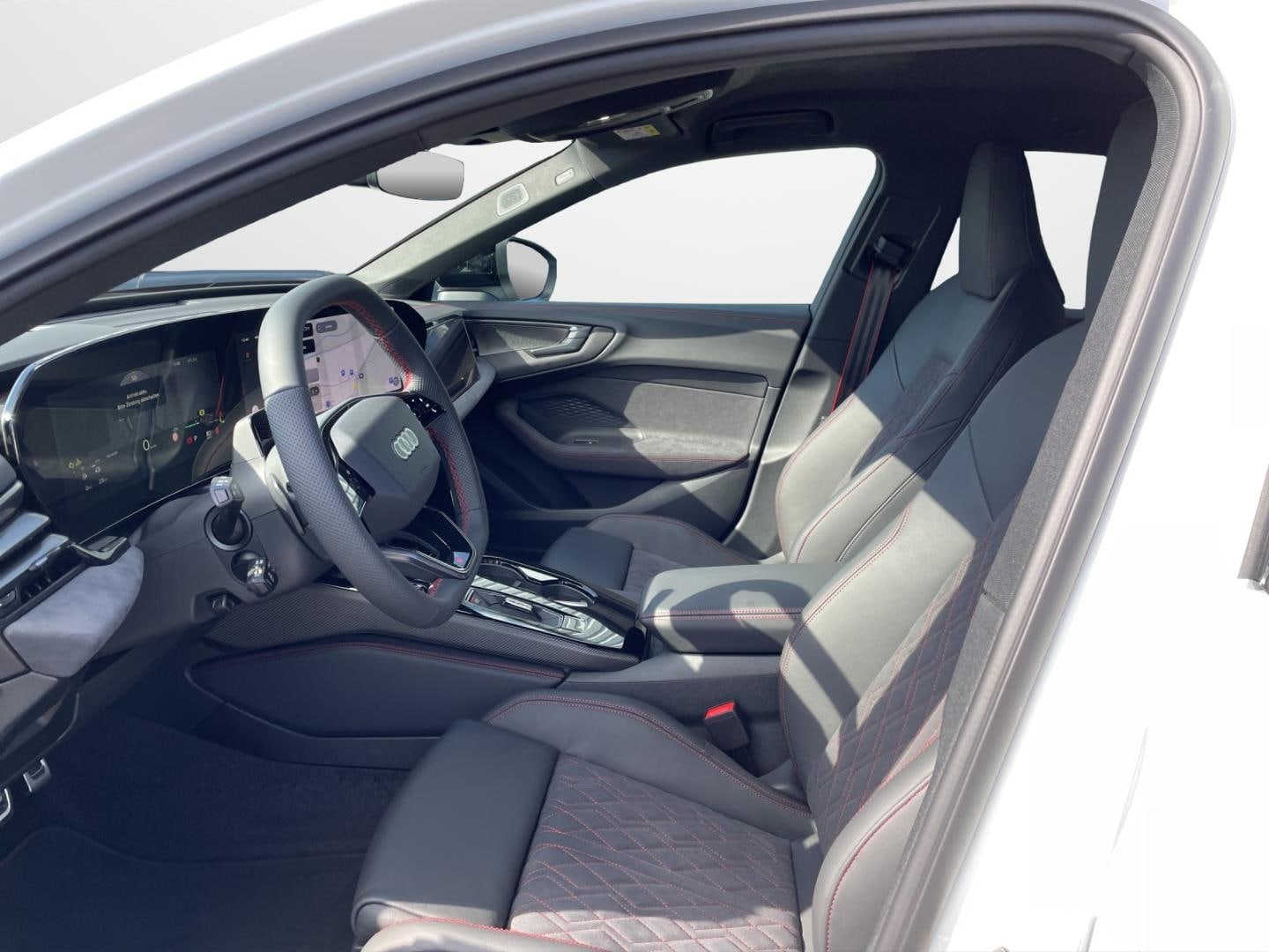 Bild über Audi A5 Avant e-hybrid e-hybrid quattro 270 kW S tronic - für weitere Informationen kontaktieren Sie den Audi Partner