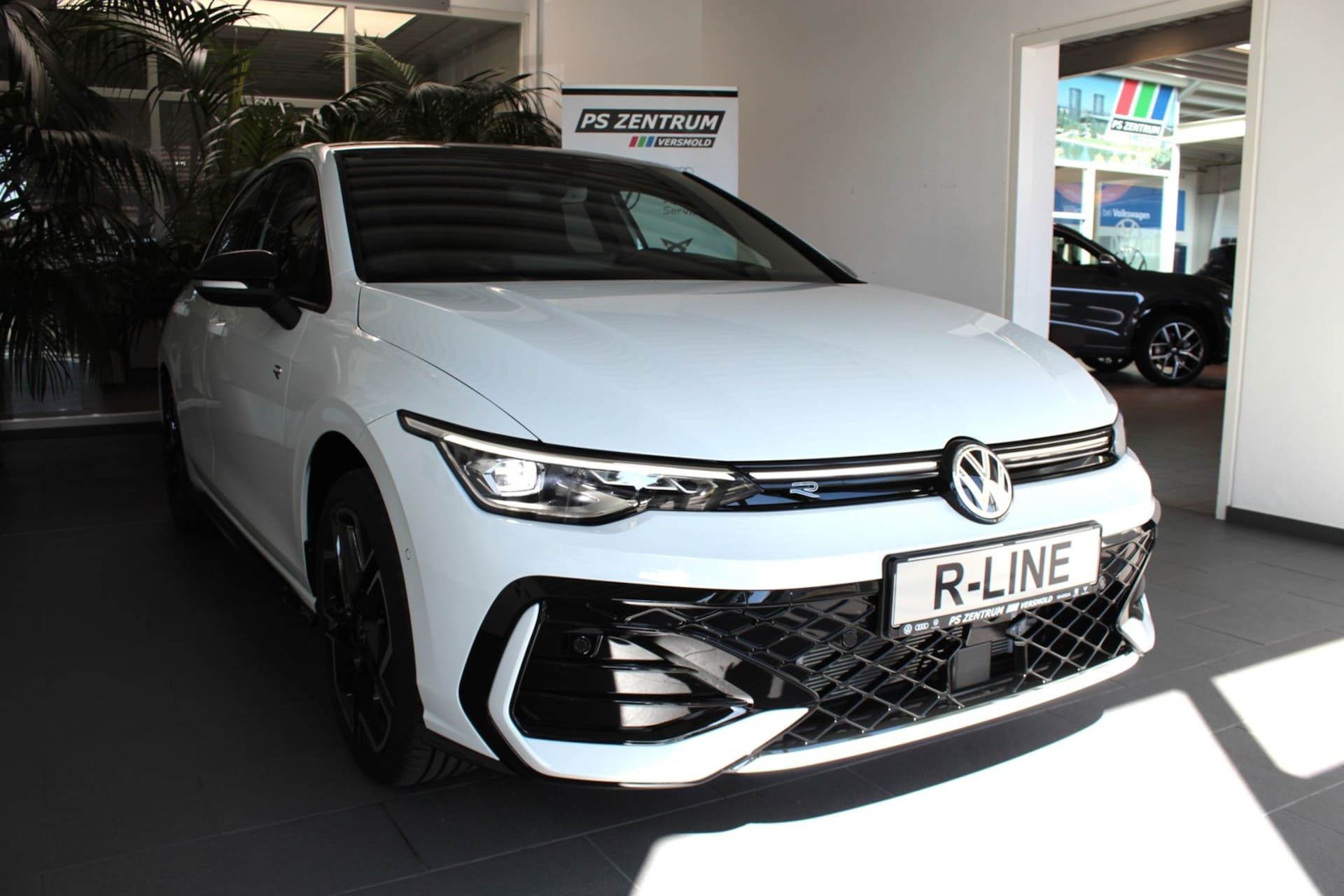 Volkswagen Golf R-Line