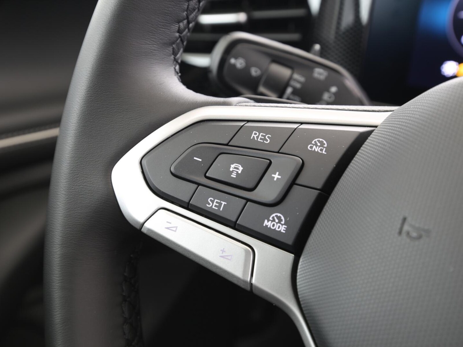 Volkswagen Passat – Bild 13