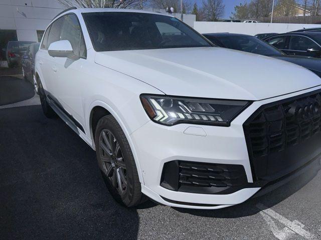 2023 Audi Q7 Premium Plus
