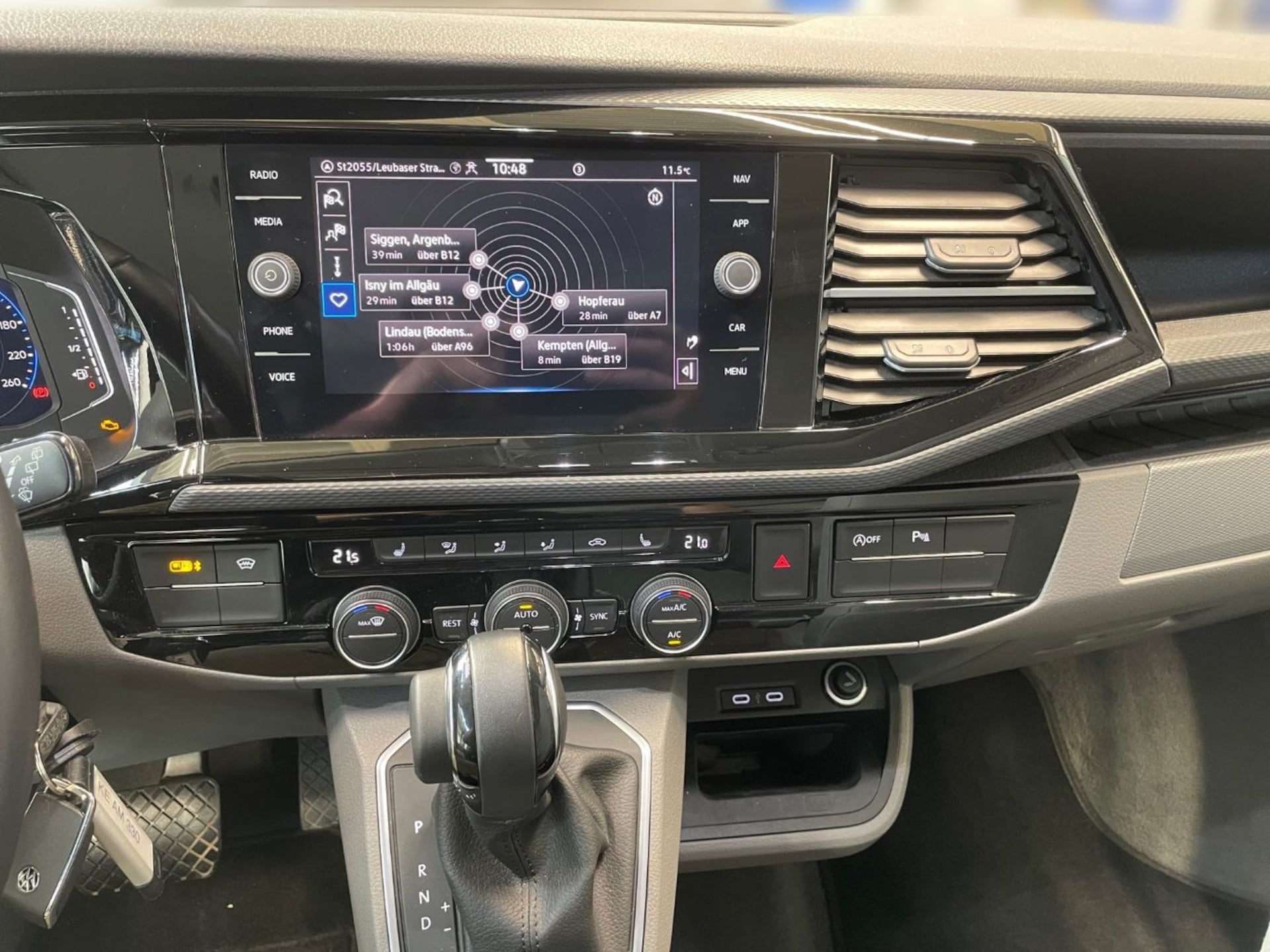 Volkswagen T6.1 California Ocean