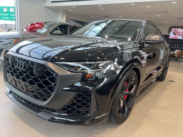 2026 Audi RS Q8 Base's photo