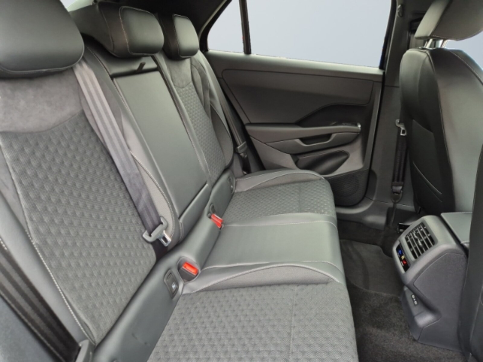 Volkswagen T-Roc – Bild 12