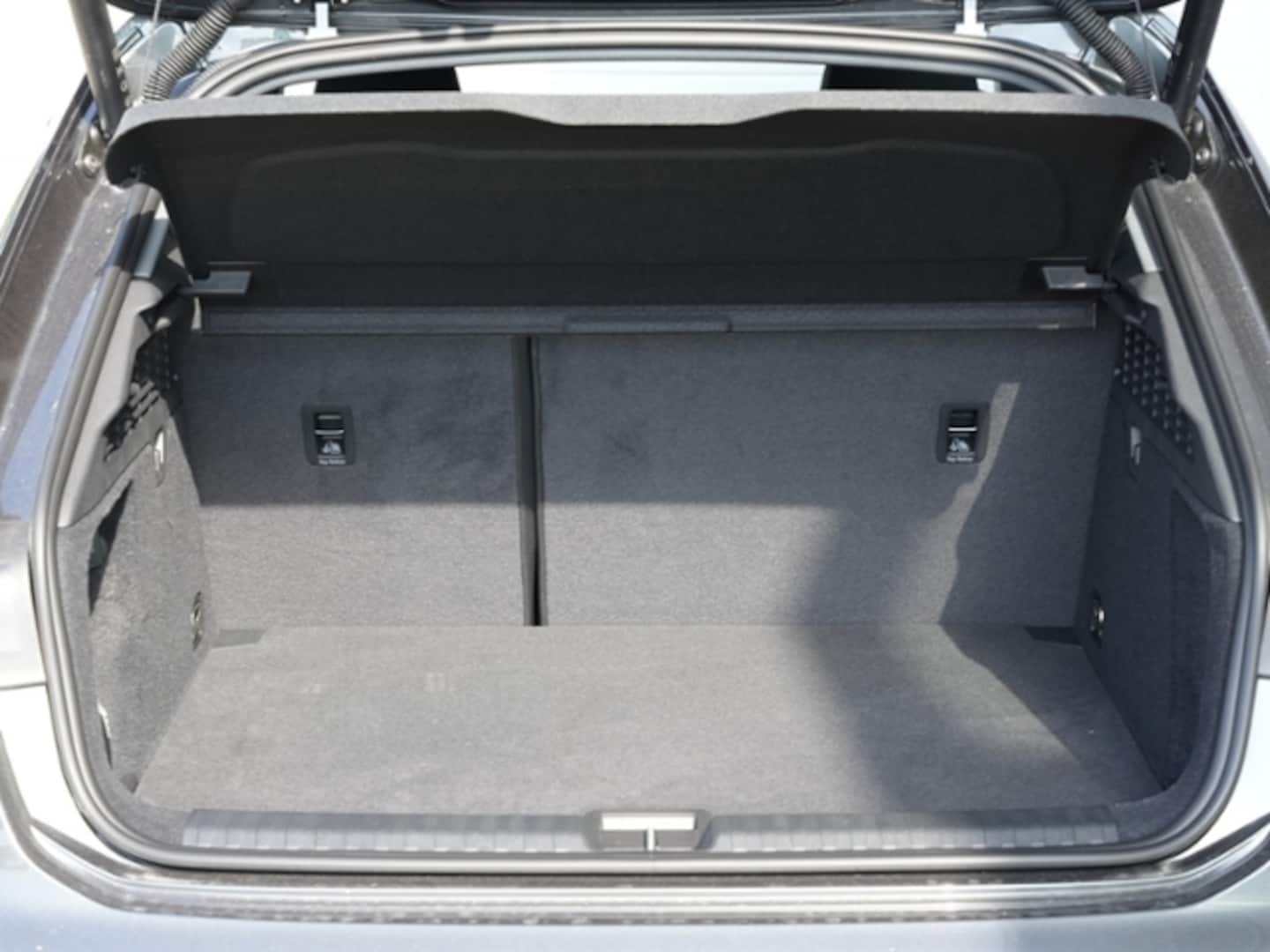 Bild über Audi A3 Sportback S line 35 TFSI S tronic - für weitere Informationen kontaktieren Sie den Audi Partner