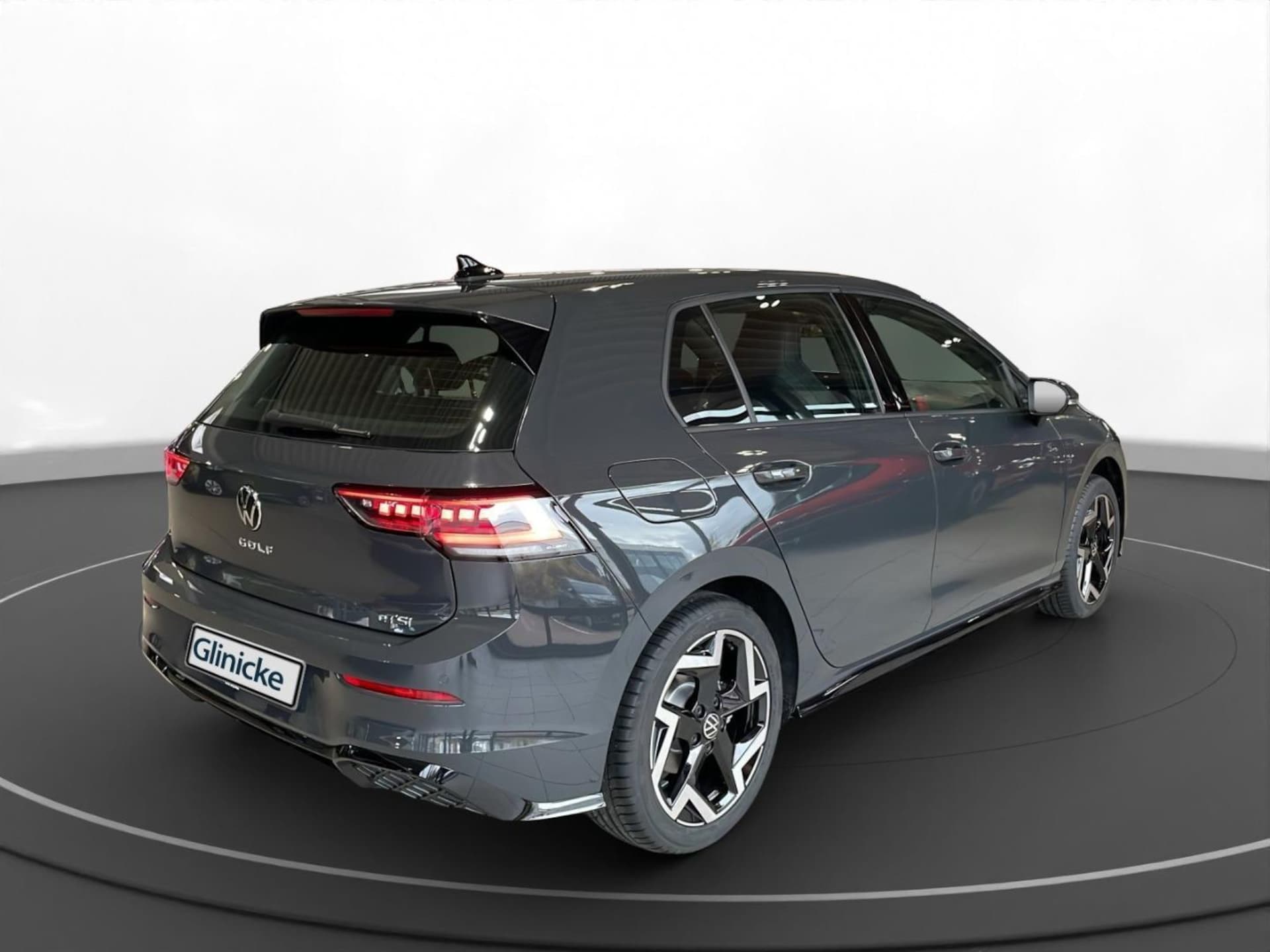 Volkswagen Golf R-Line