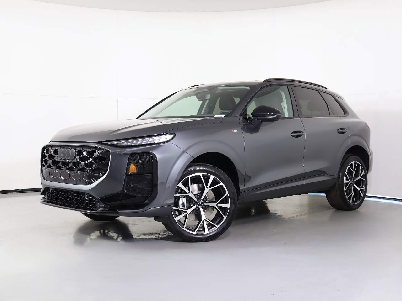 2026 Audi Q3 S line quattro's photo
