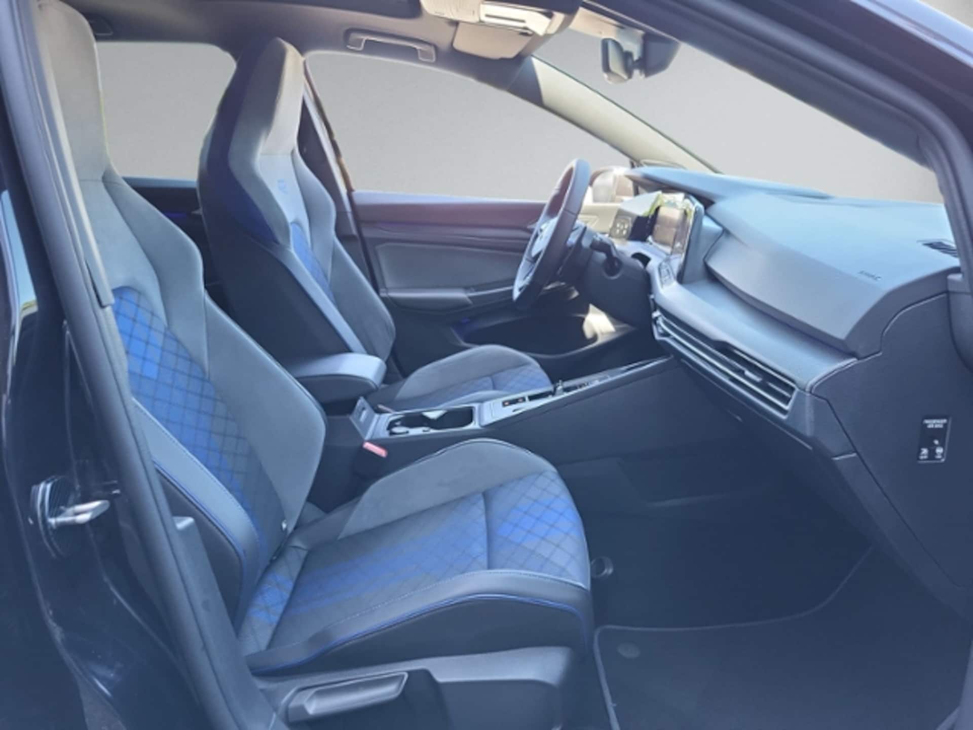 Volkswagen Golf R