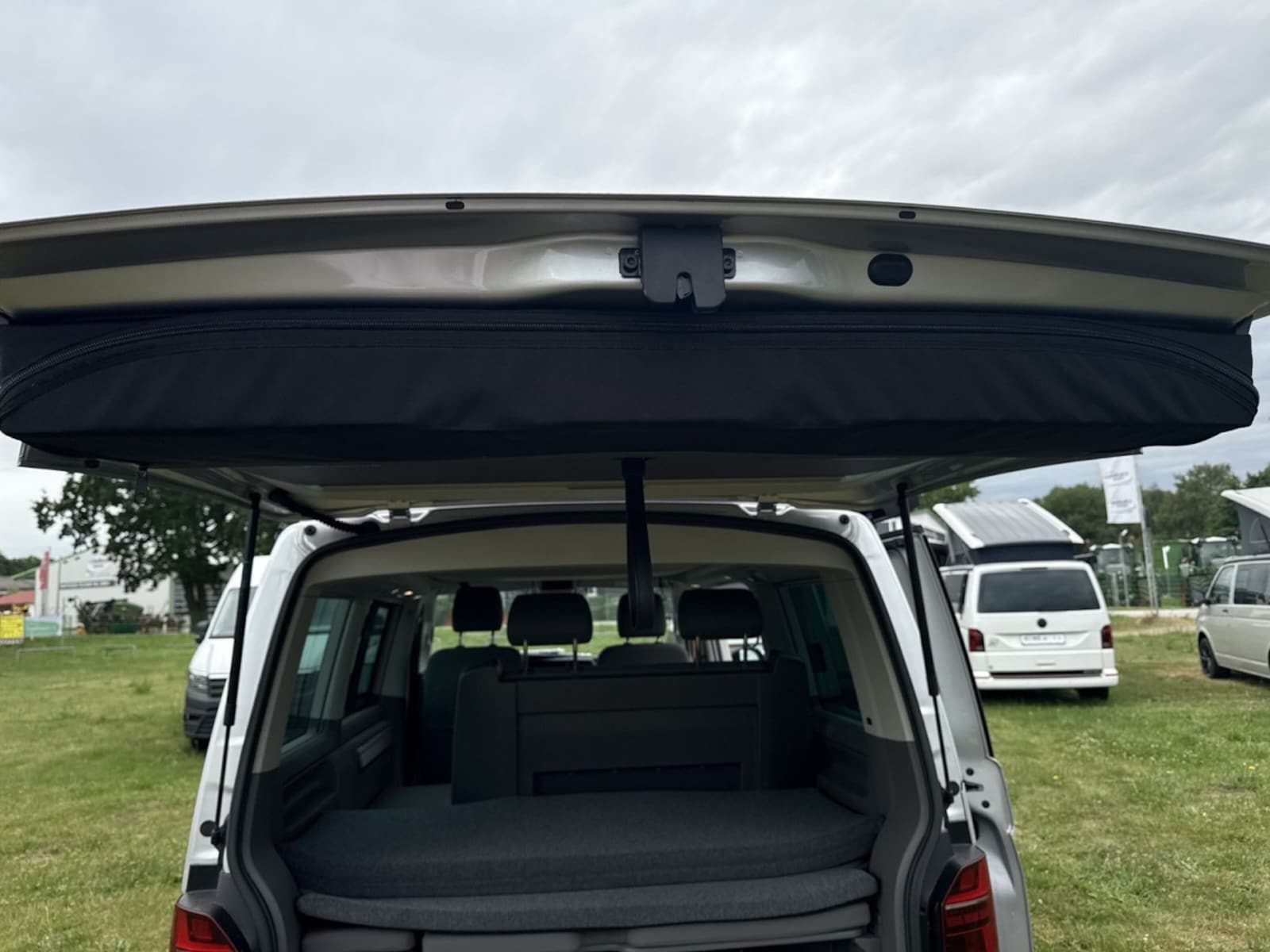 Volkswagen T6.1 California – Bild 16