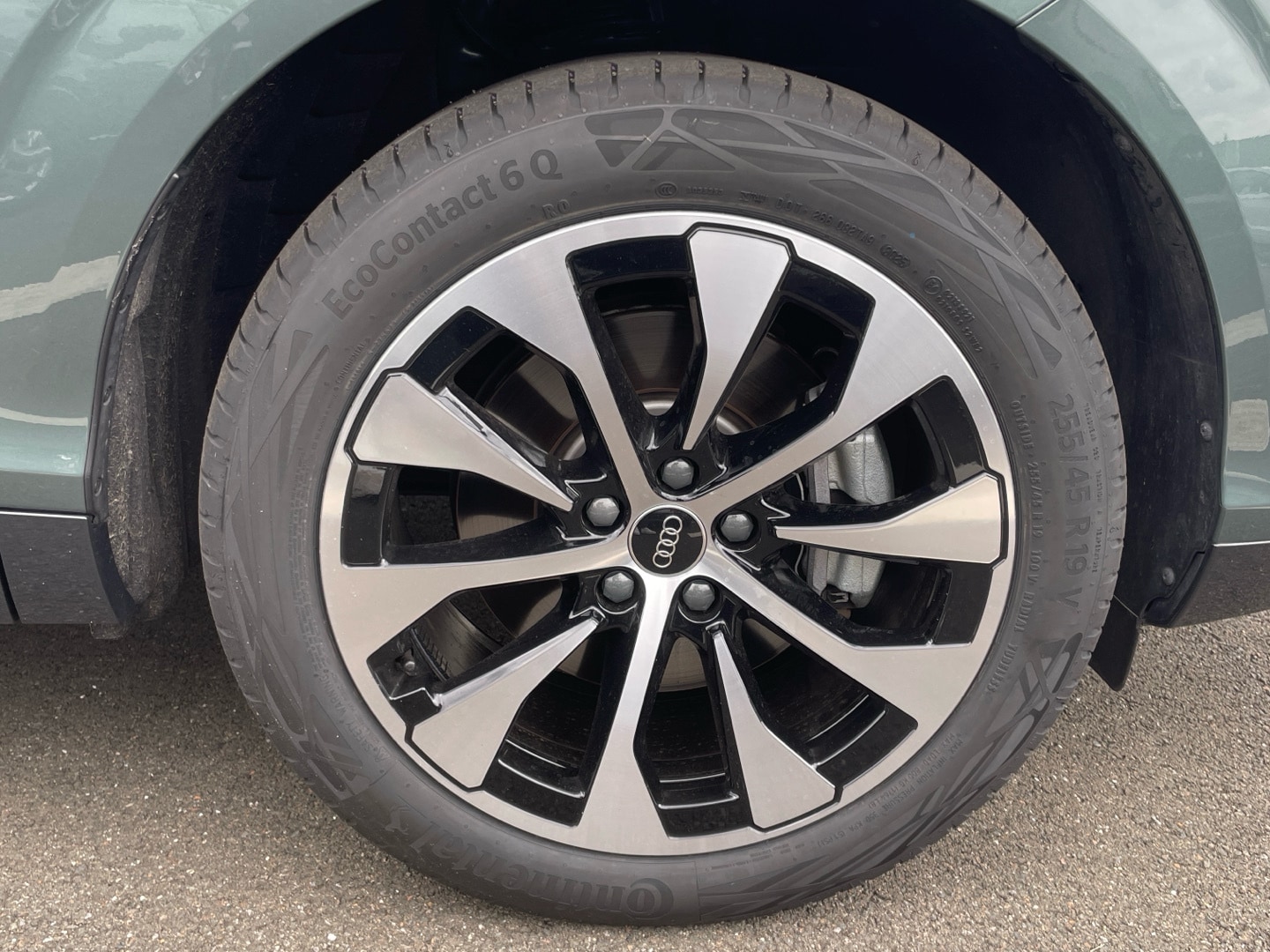 Bild über Audi Q3 SUV TDI 110 kW S tronic - für weitere Informationen kontaktieren Sie den Audi Partner