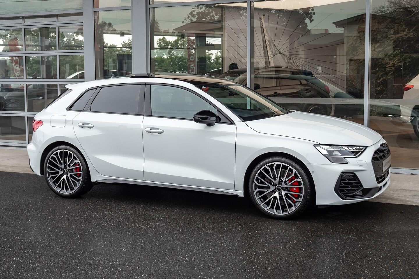 Image about Audi S3 Sportback TFSI quattro S tronic