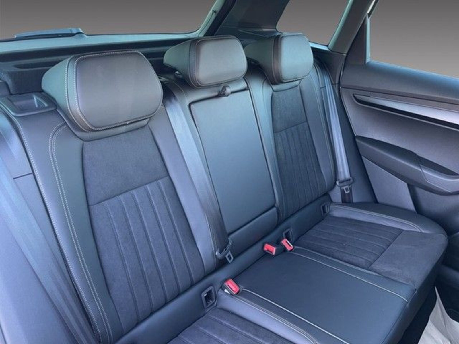 Škoda Karoq – Bild 12