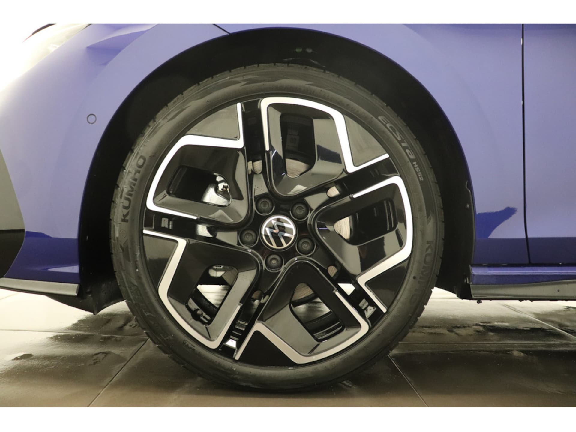 Volkswagen Golf R-Line