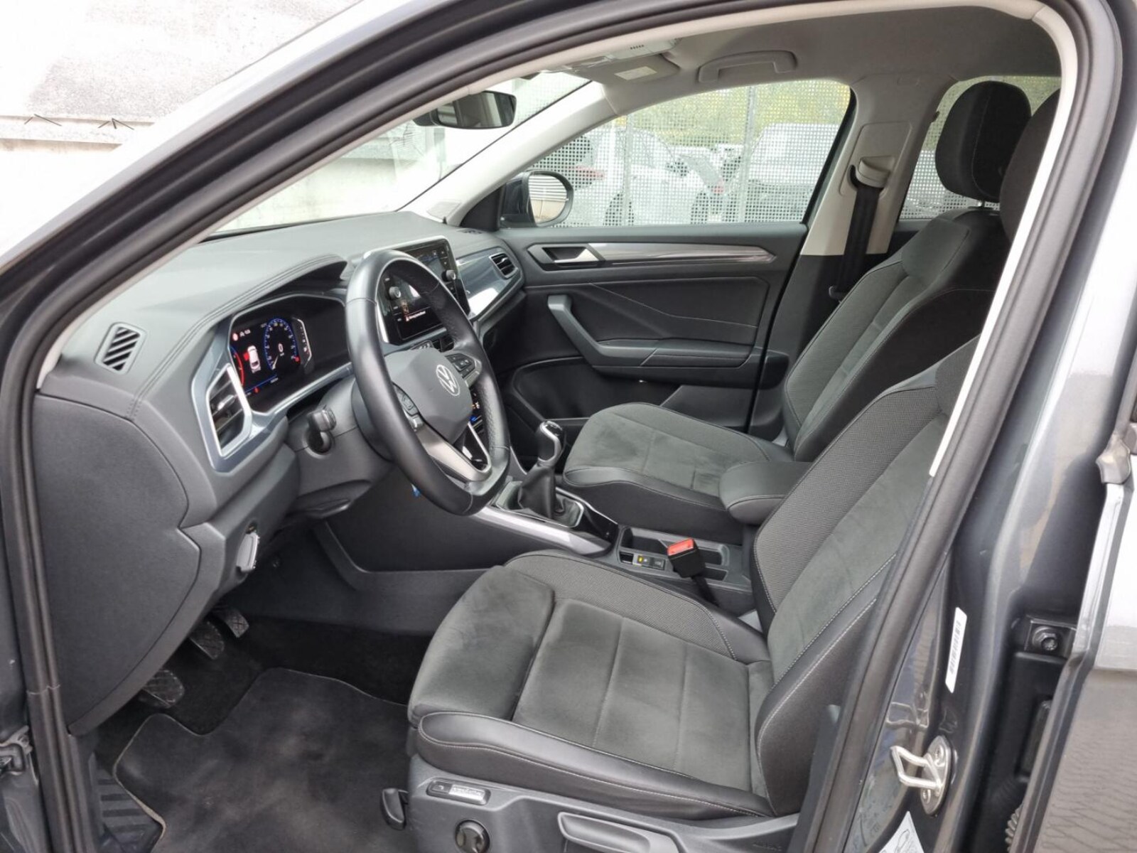 Volkswagen T-Roc – Bild 12