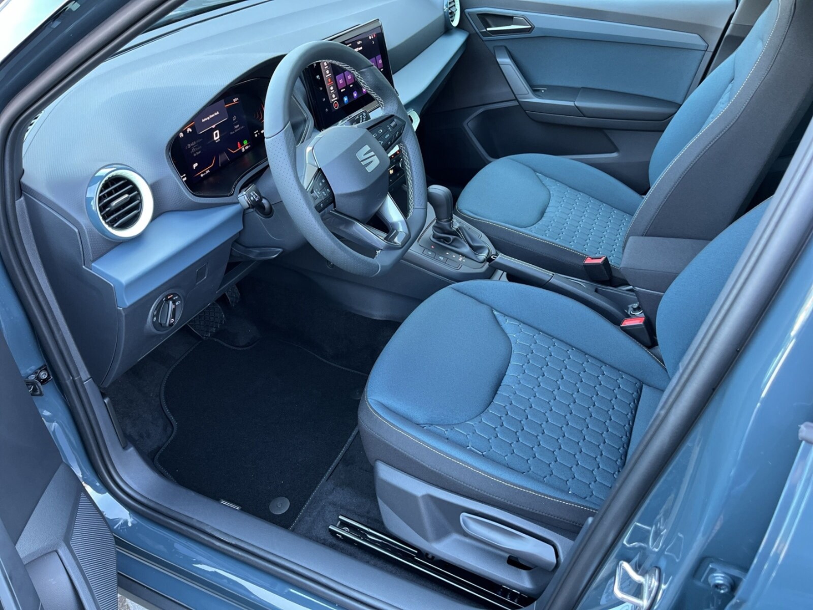 SEAT Arona – Bild 8