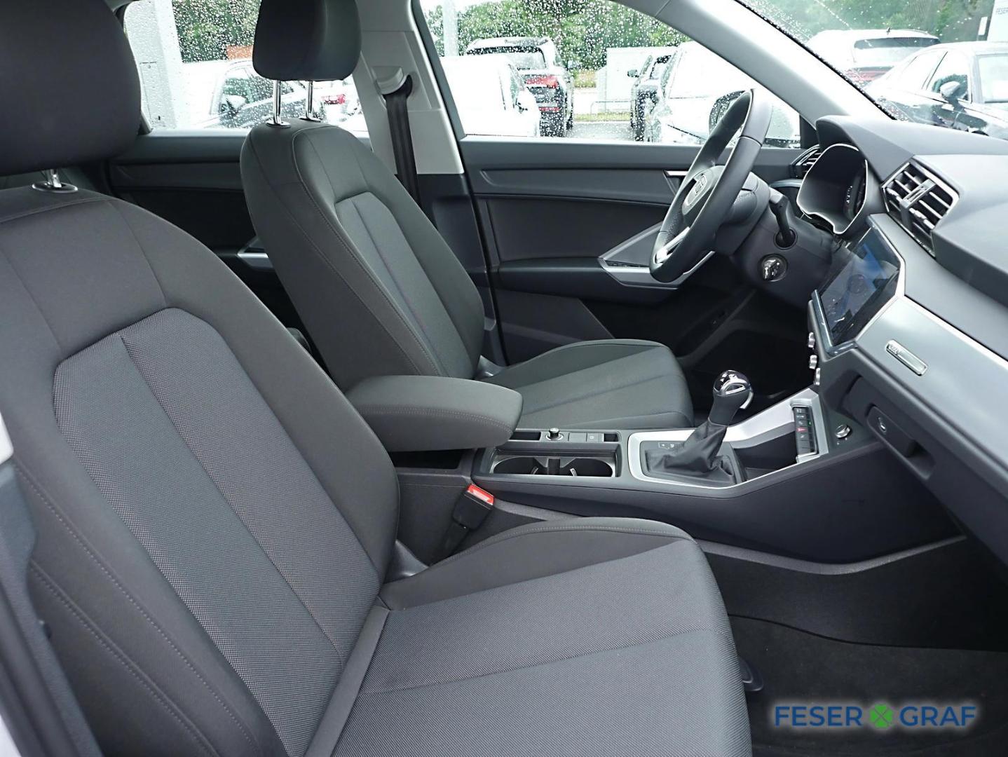 Image about Audi Q3 TFSI e 45 TFSI e S tronic
