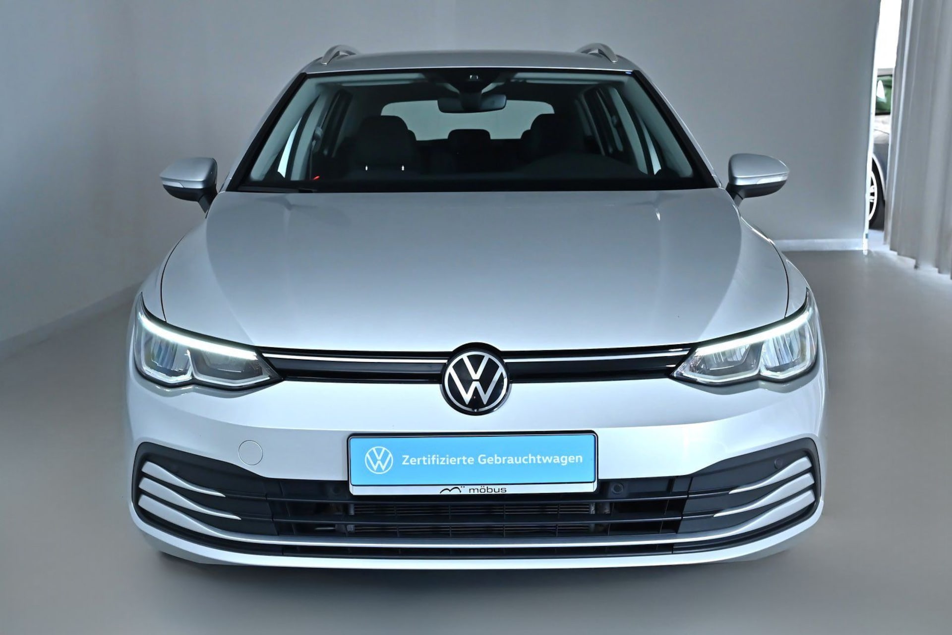 Volkswagen Golf Variant Life