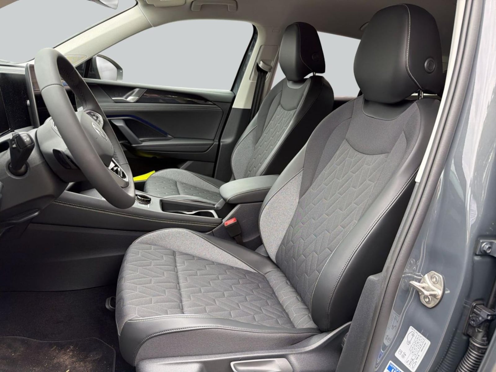 Volkswagen Tiguan – Bild 12