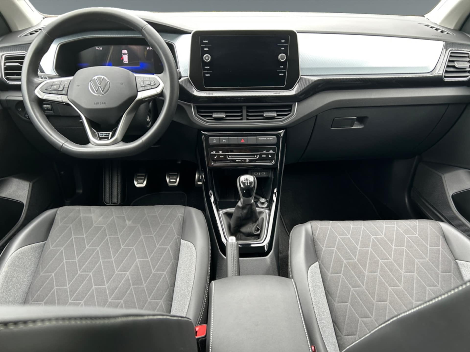 Volkswagen T-Cross Life