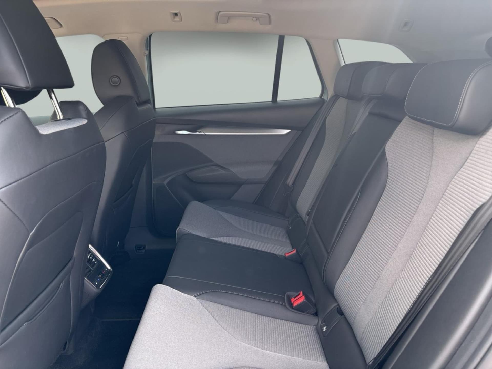 Skoda Enyaq 80X