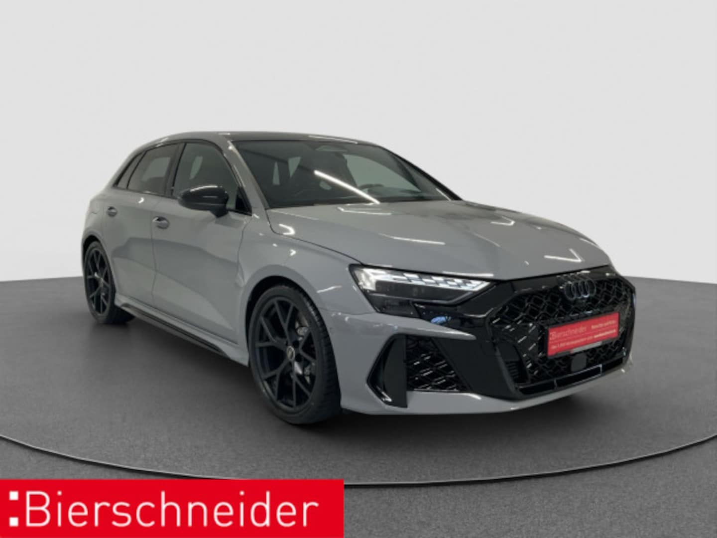Bild über Audi RS 3 Sportback TFSI quattro 294 kW S tronic - für weitere Informationen kontaktieren Sie den Audi Partner