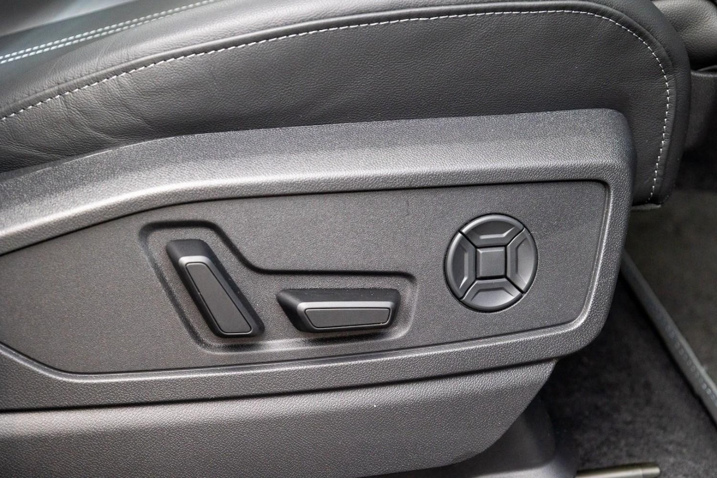 Image about Audi Q5 Sportback TDI quattro 150 kW sport