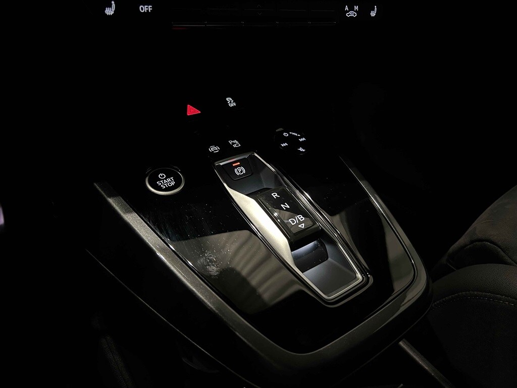 Bild som visar&nbsp;Audi Q4 e-tron&nbsp;Q4 45 e-tron quattro S line 210,00 kW - för mer information kontakta din Audi Partner