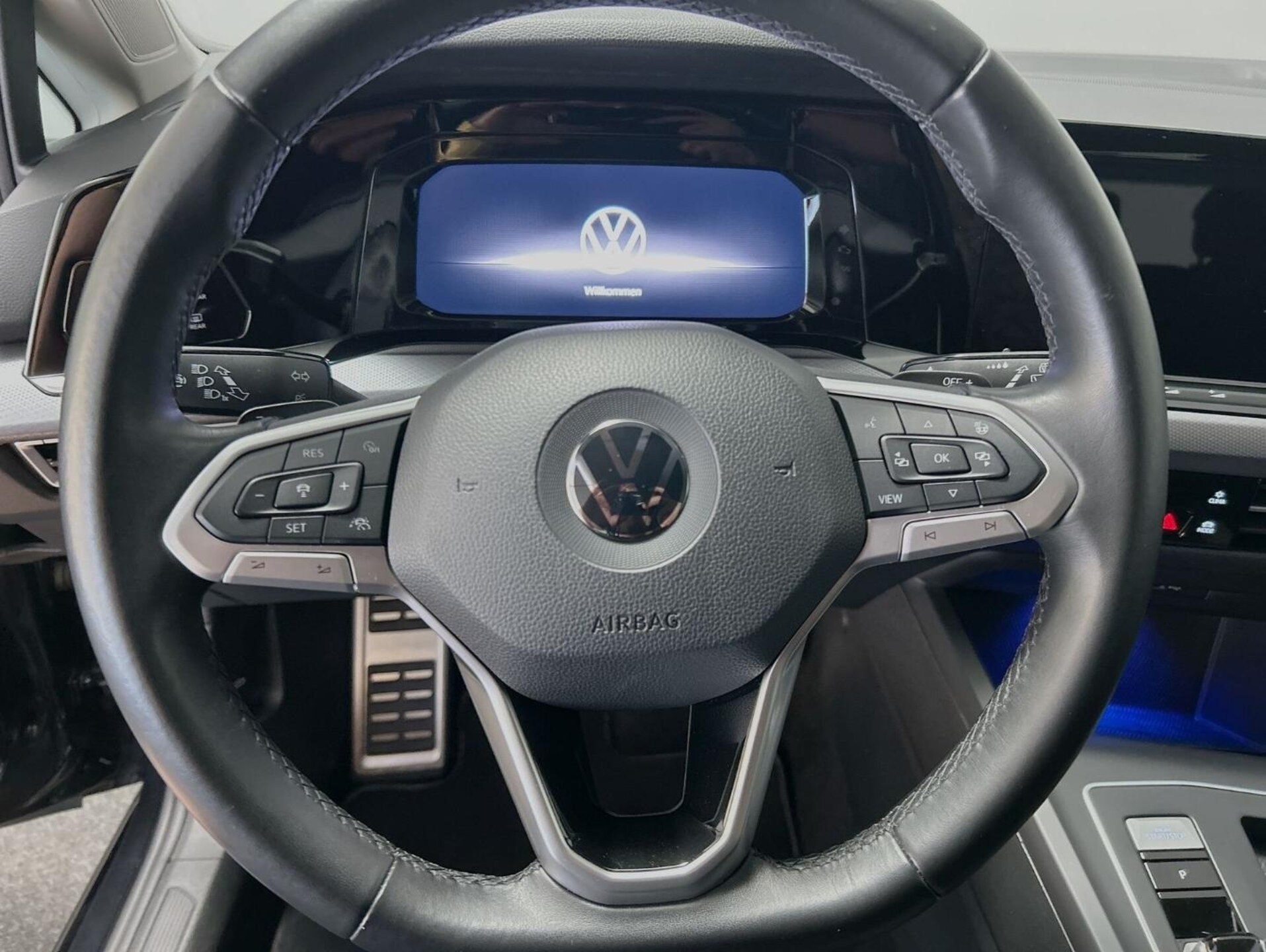 Volkswagen Golf Active