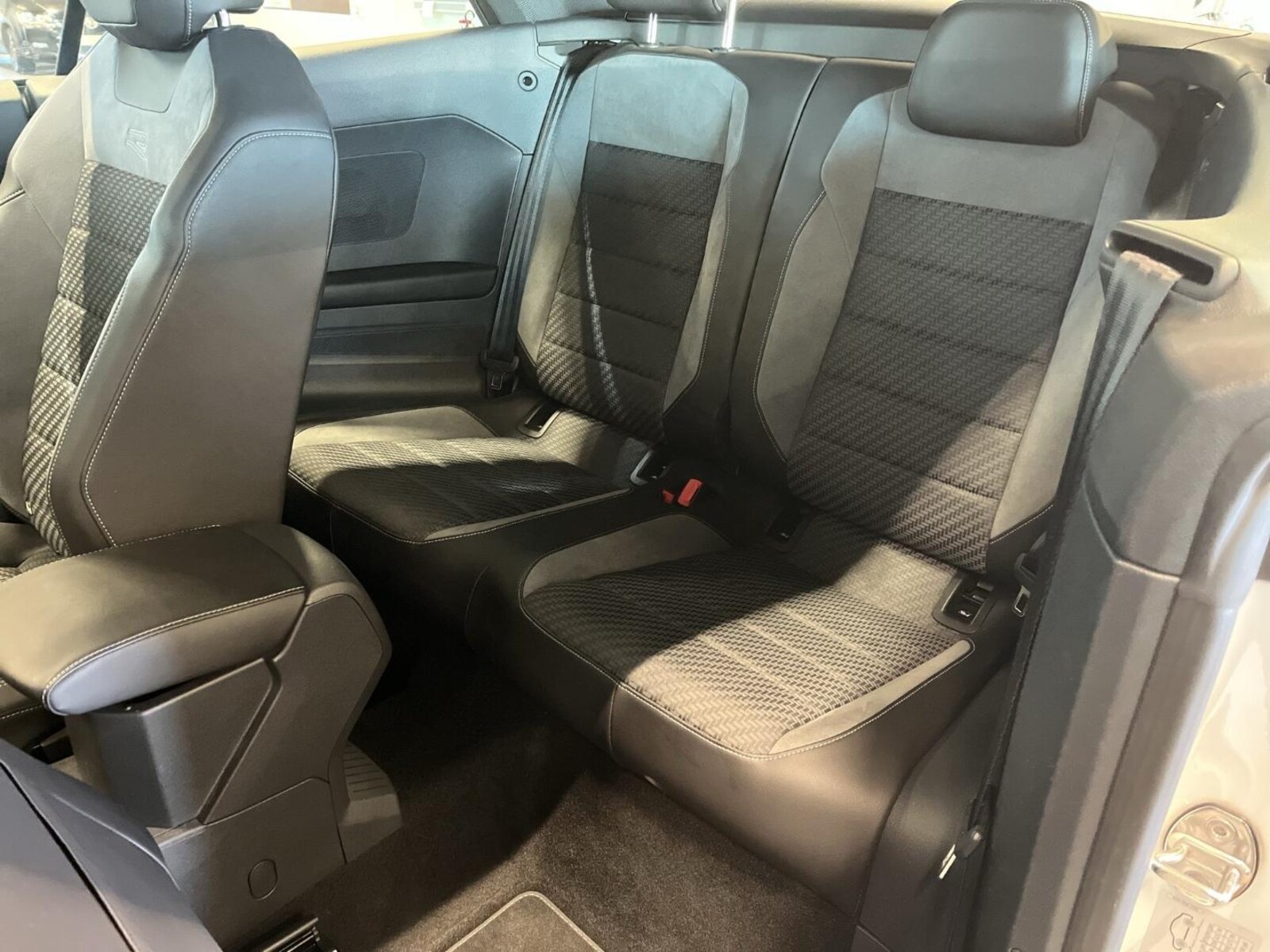 Volkswagen T-Roc Cabriolet – Bild 13