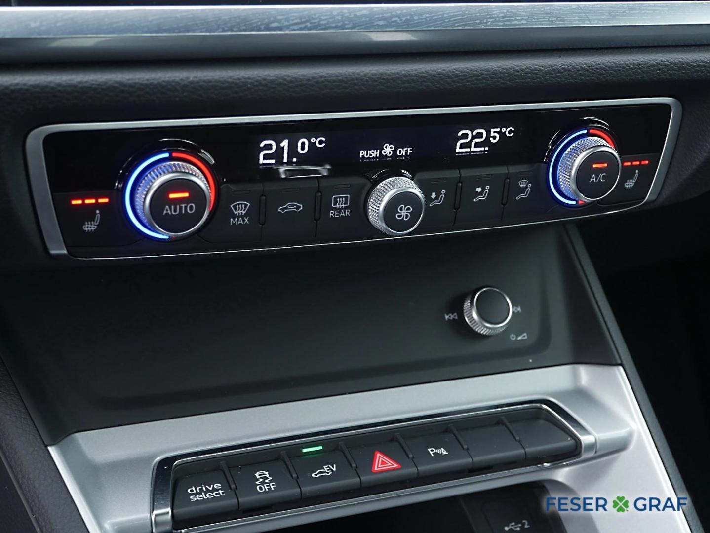 Image about Audi Q3 TFSI e 45 TFSI e S tronic