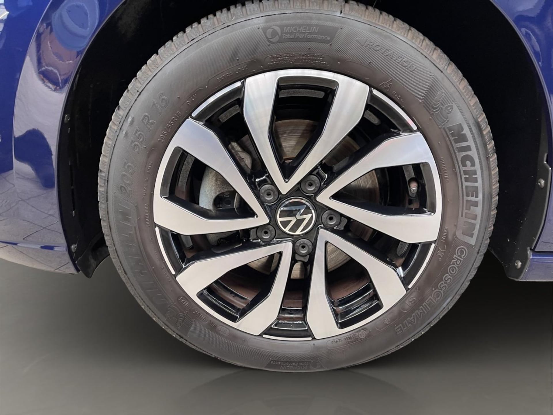 Volkswagen Golf Active