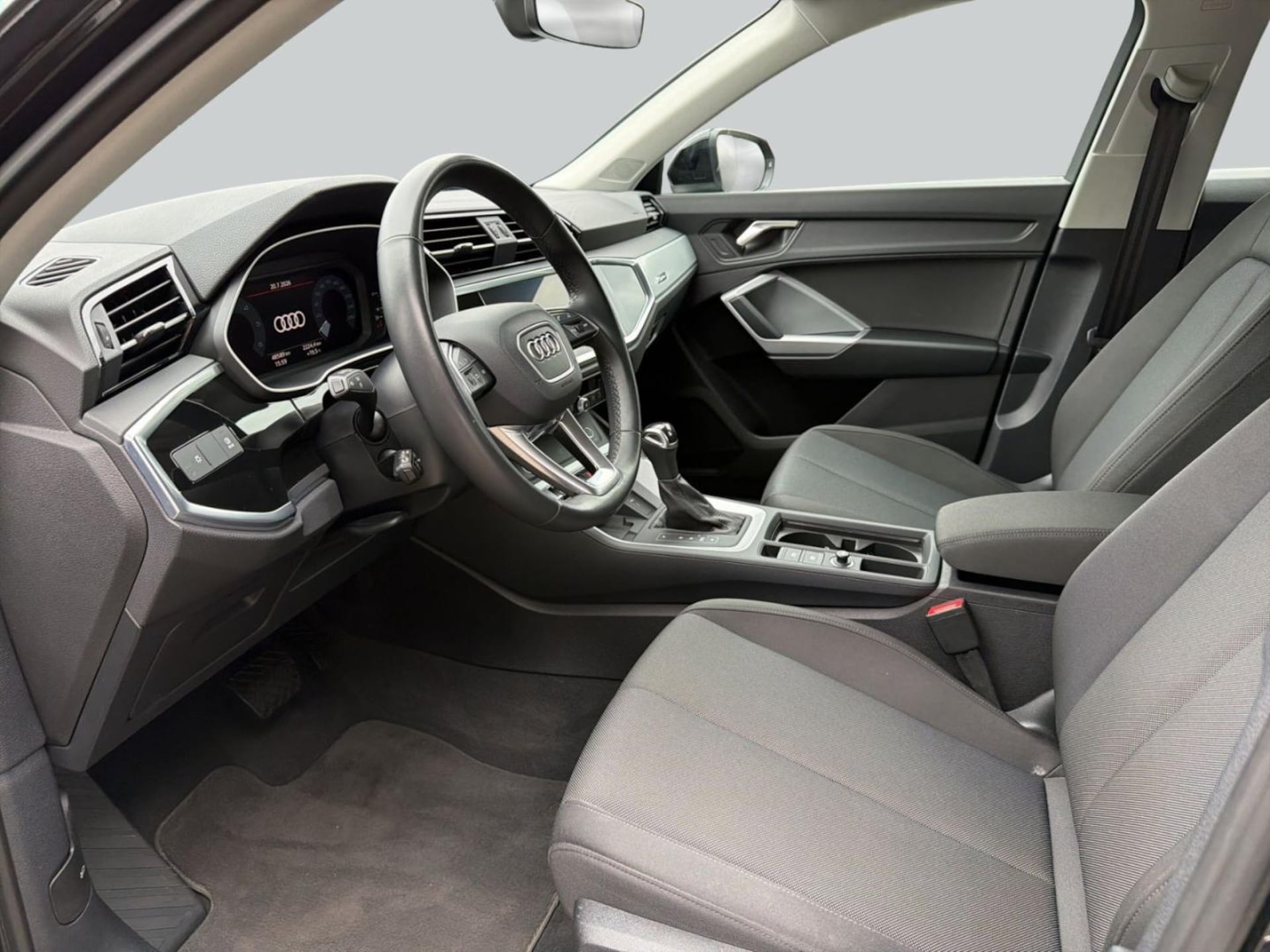 Audi Q3 Sportback S line