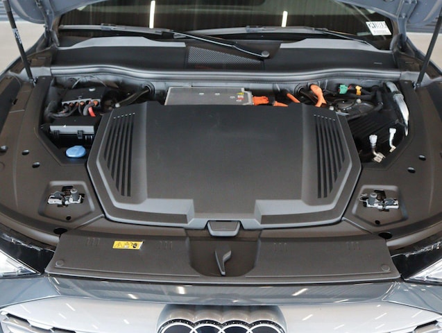 2024 Audi Q8 e-tron