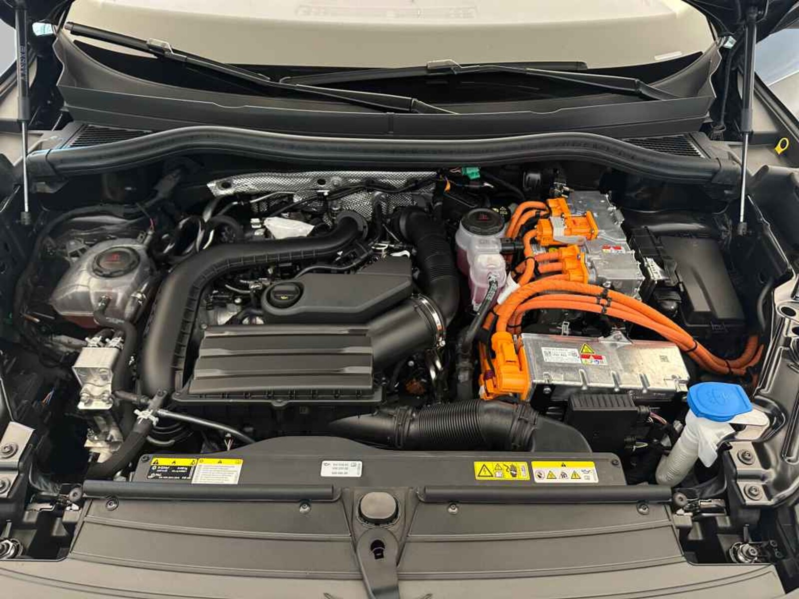 Volkswagen Tiguan – Bild 16
