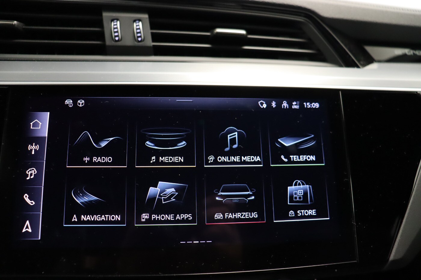 Image about Audi Q8 Sportback e-tron S line 55 e-tron quattro