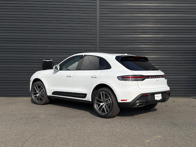 2025 Porsche Macan