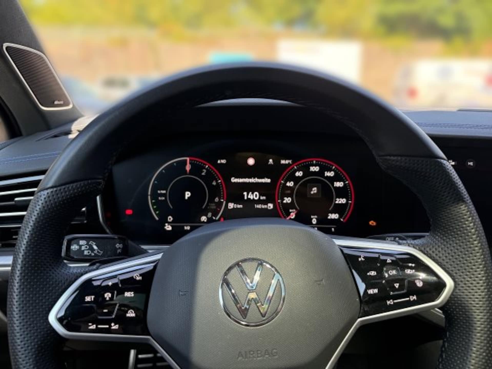 Volkswagen Touareg R