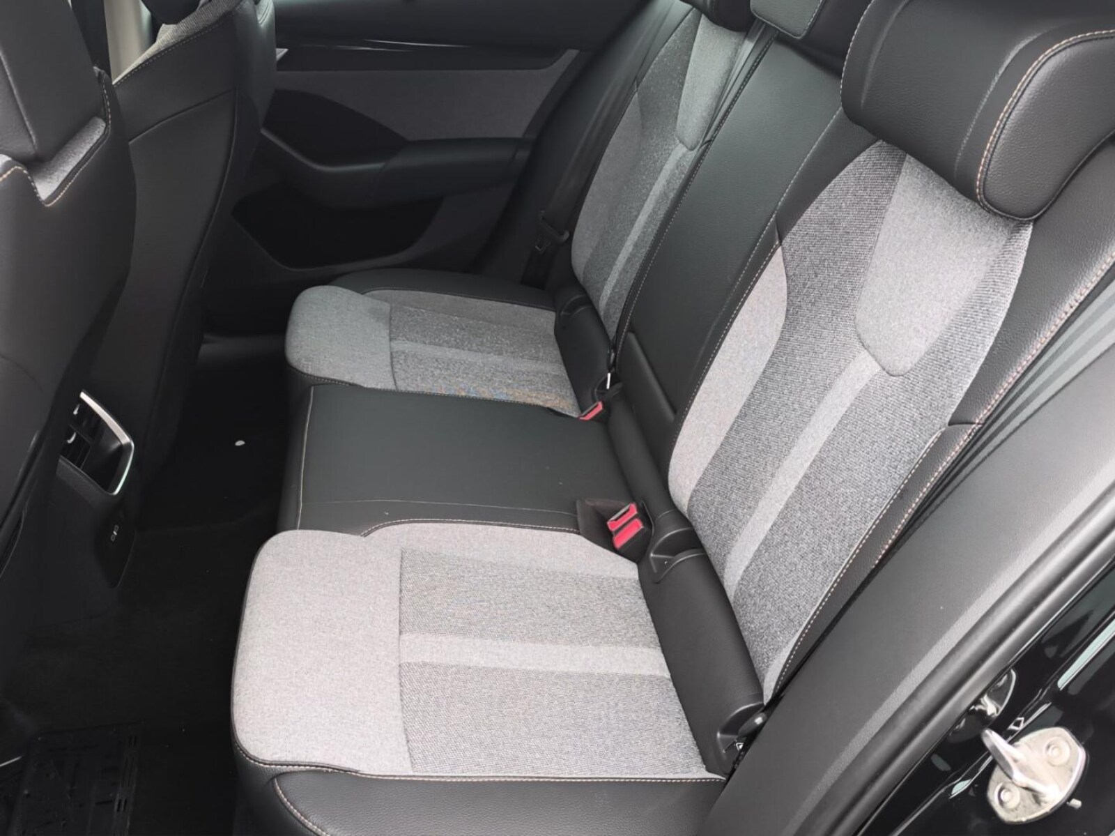 Škoda Octavia Combi – Bild 17