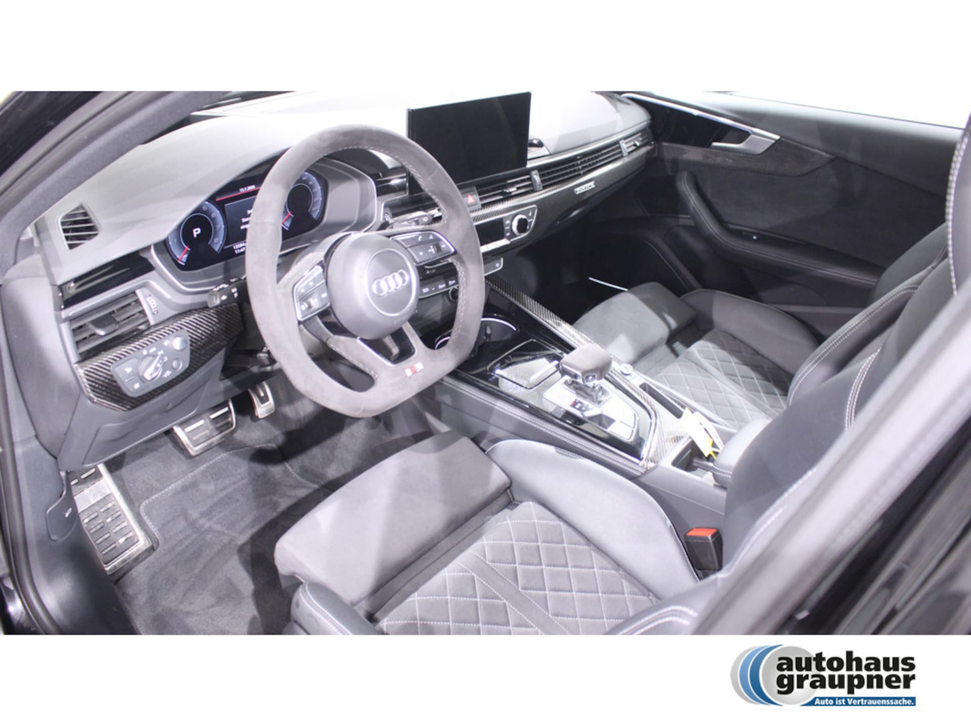 Audi A4 Avant S line