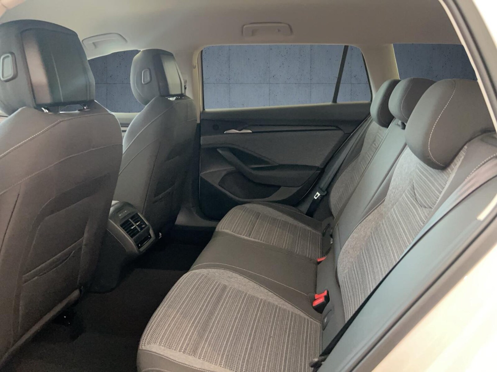 Škoda Superb Combi – Bild 11