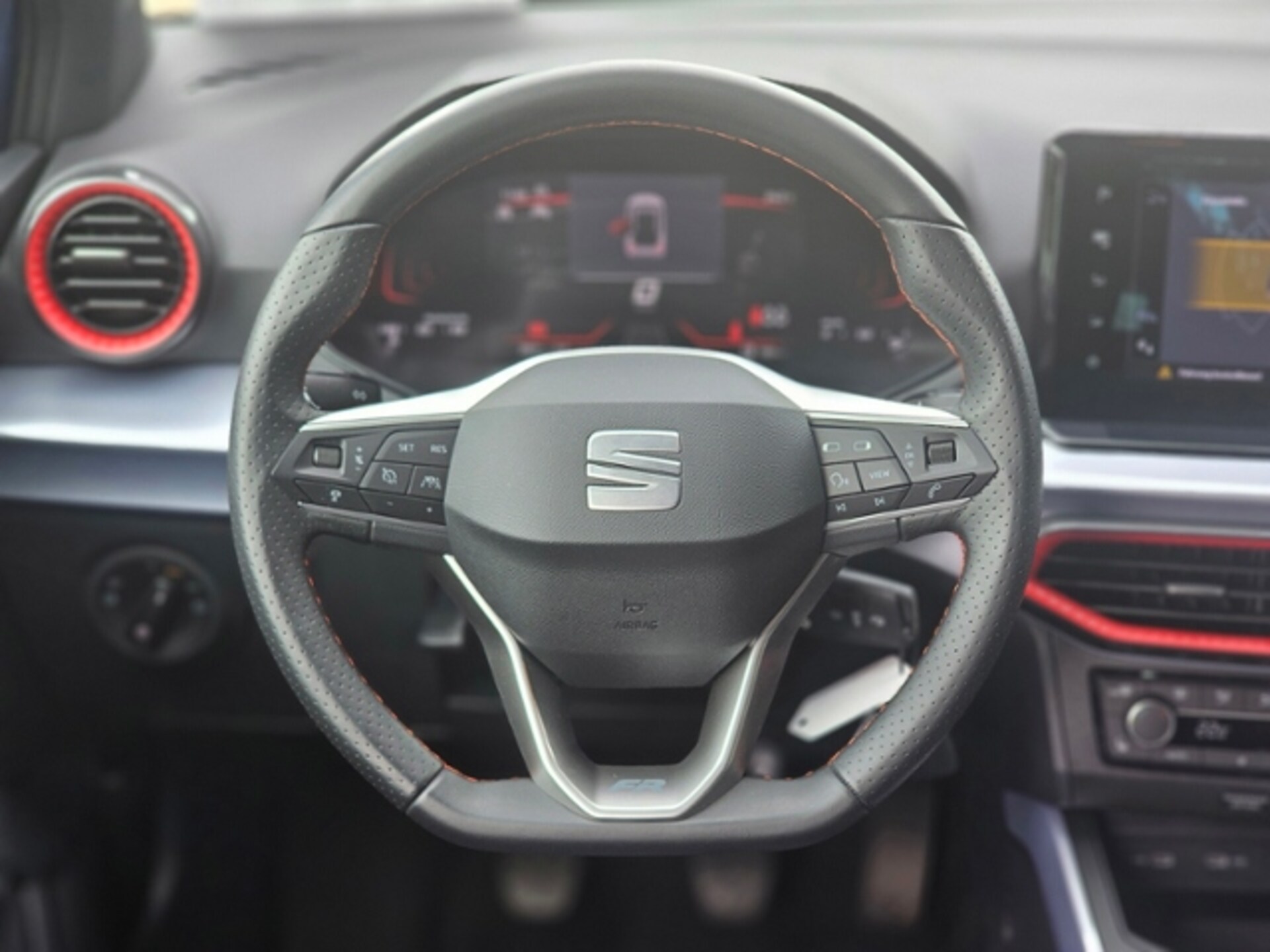 SEAT Arona FR
