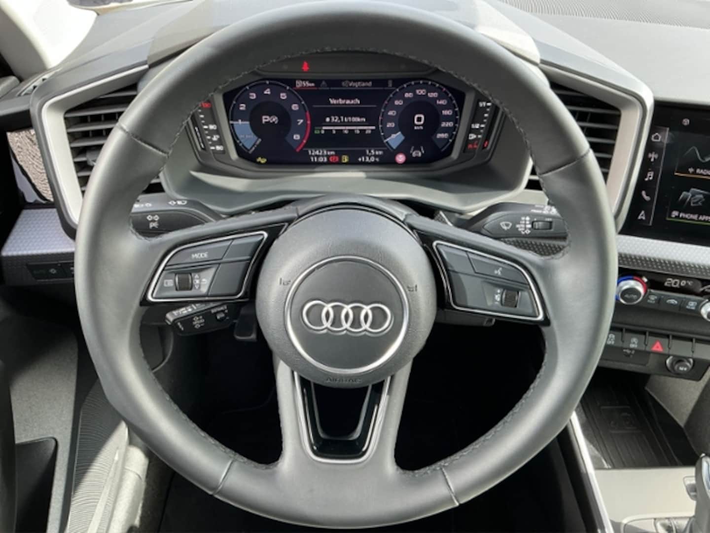 Bild über Audi A1 Sportback advanced 30 TFSI S tronic - für weitere Informationen kontaktieren Sie den Audi Partner