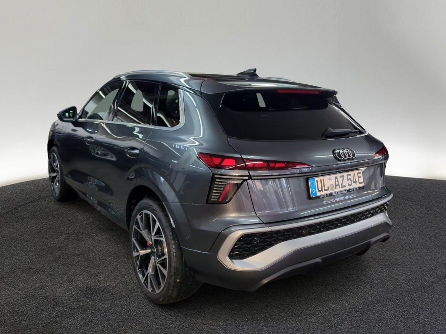 Bild über Audi Q3 SUV e-hybrid e-hybrid 200 kW S tronic - für weitere Informationen kontaktieren Sie den Audi Partner