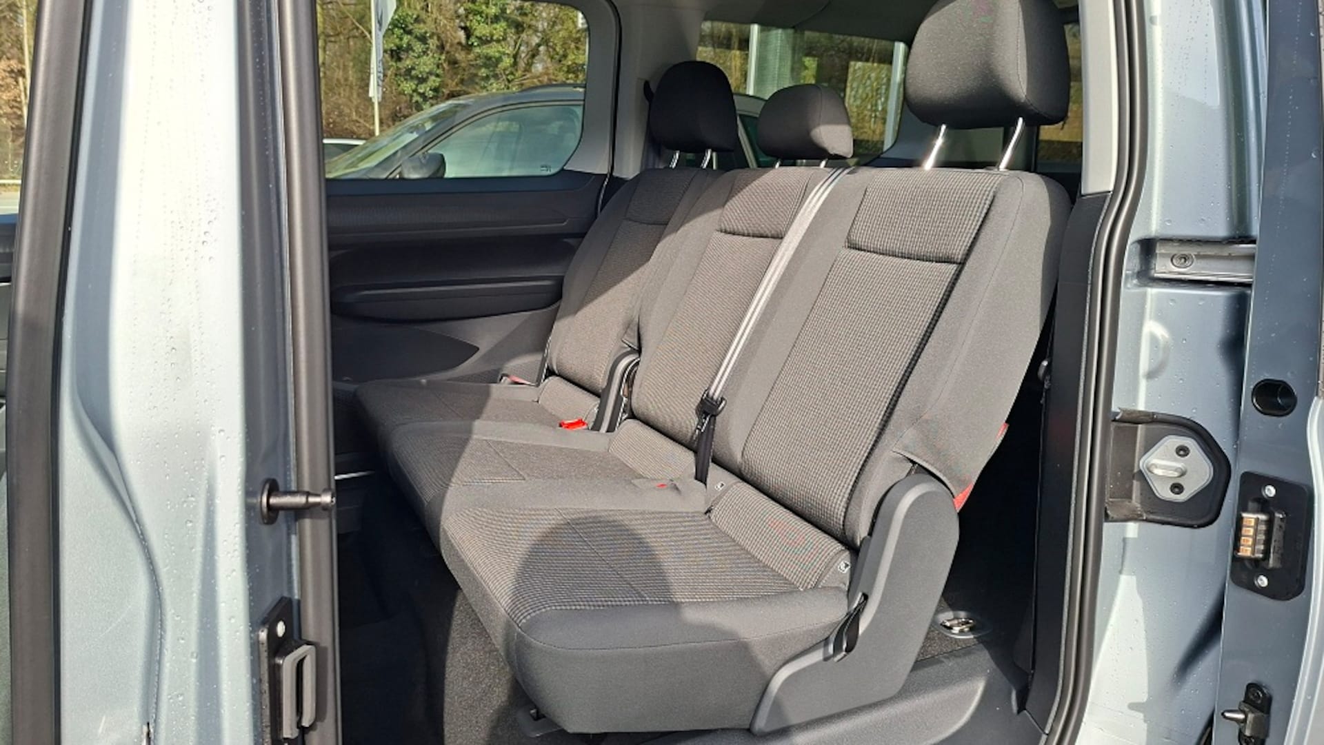 Volkswagen Caddy Maxi Basis-Modell