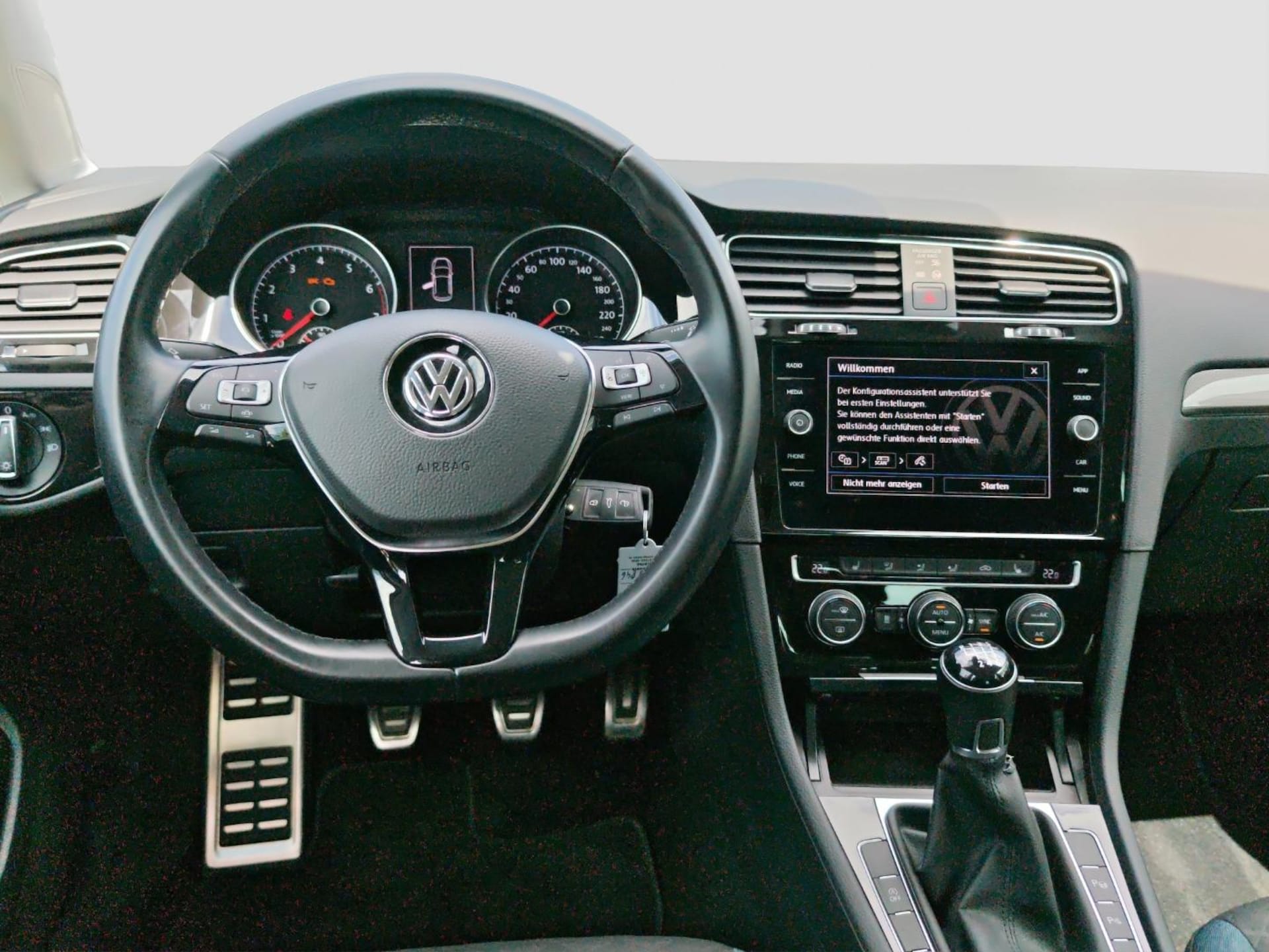 Volkswagen Golf IQ.DRIVE