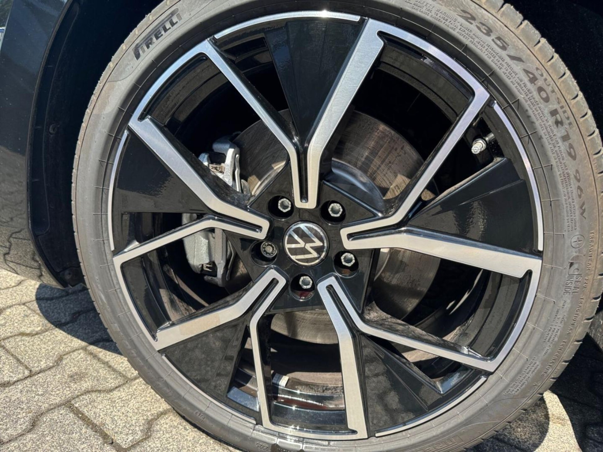 Volkswagen Passat Elegance