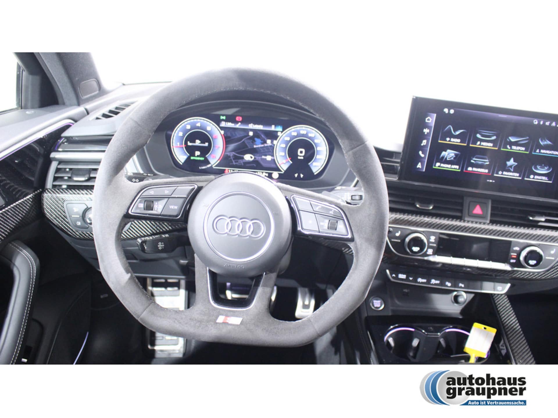 Audi A4 Avant S line