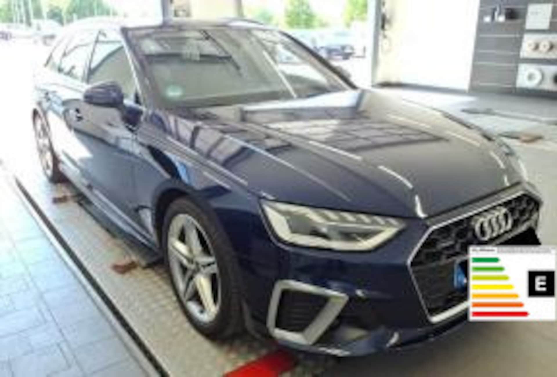 Audi A4 Avant S line