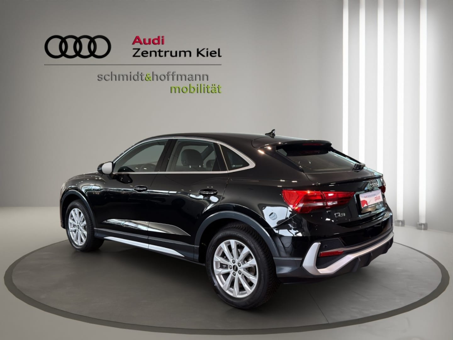 Bild über Audi Q3 Sportback TFSI quattro 140 kW S tronic - für weitere Informationen kontaktieren Sie den Audi Partner